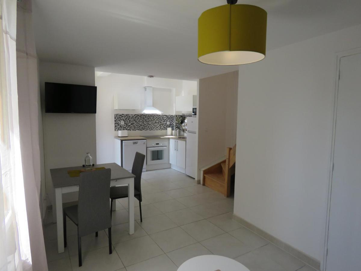 Appartement Centre Historique Avec Terrasse Au Porte De La Camargue แซ็ง จิลส์ ภายนอก รูปภาพ